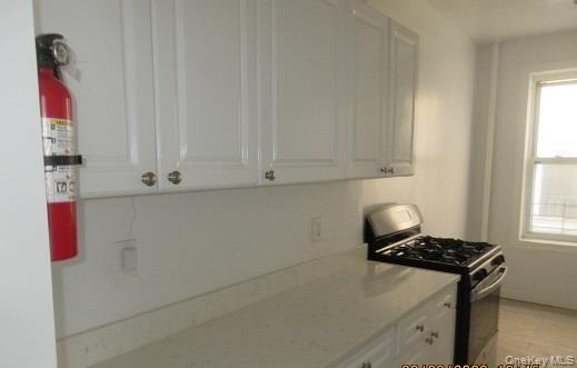 2081 Cruger Avenue 4 O