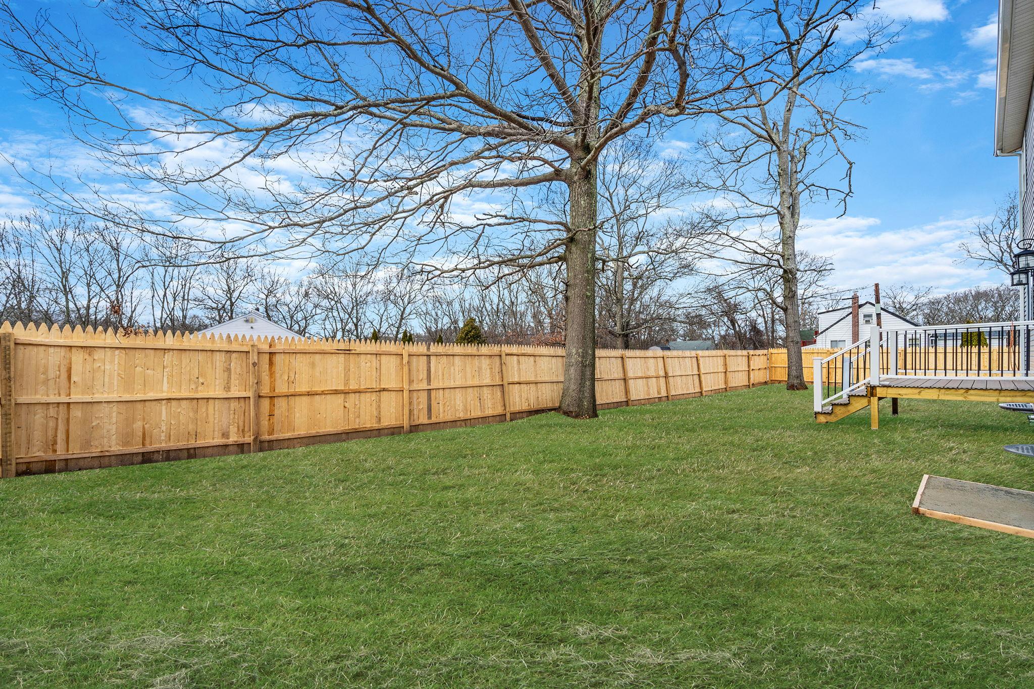 40 Hawkins Avenue, Medford, New York image 4