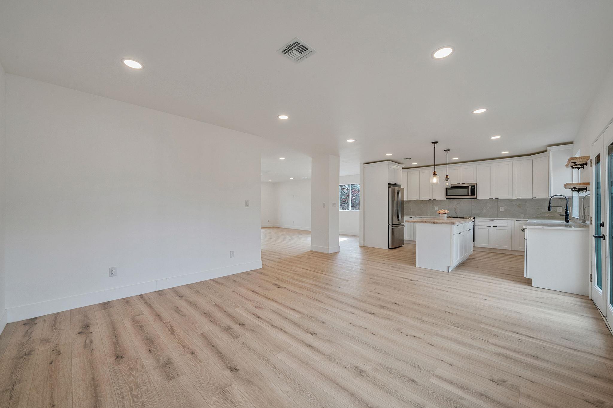 40 Hawkins Avenue, Medford, New York image 14