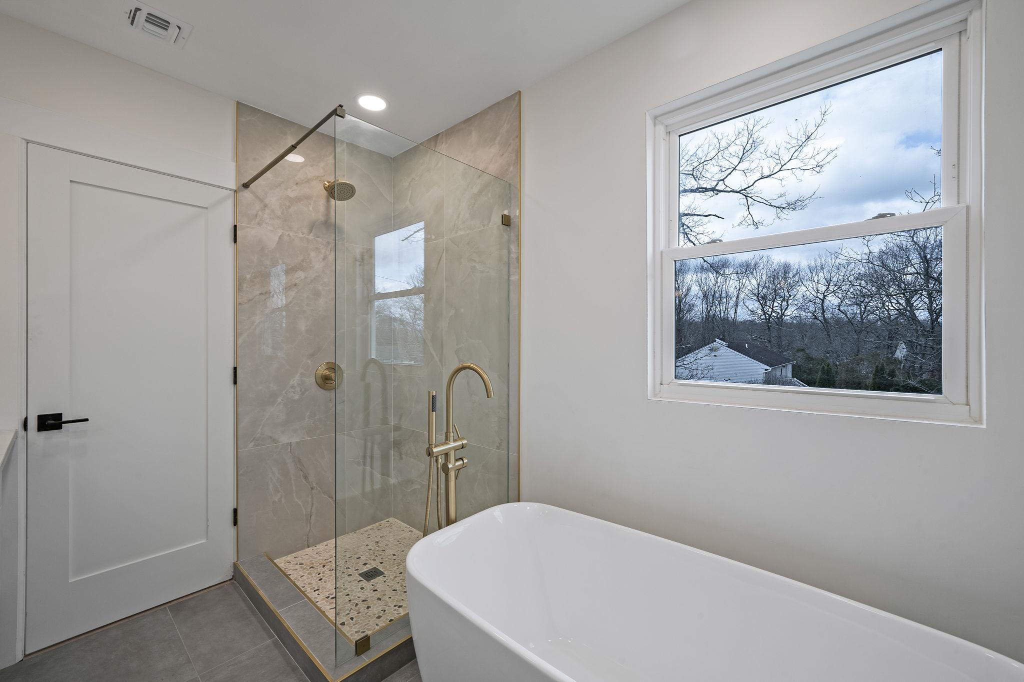 40 Hawkins Avenue, Medford, New York image 22