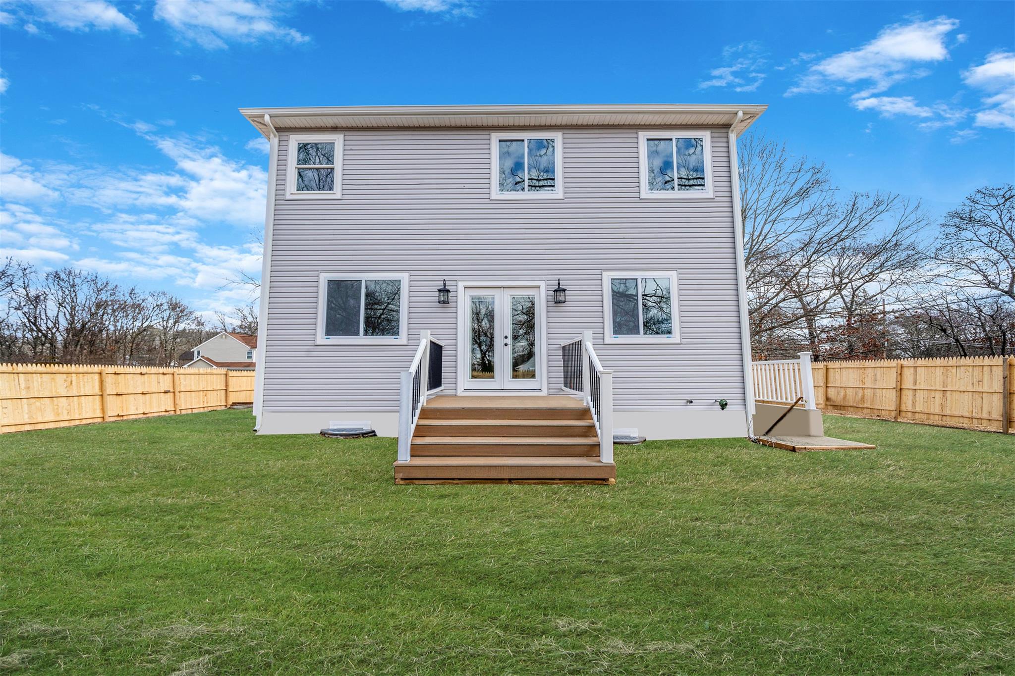 40 Hawkins Avenue, Medford, New York image 3