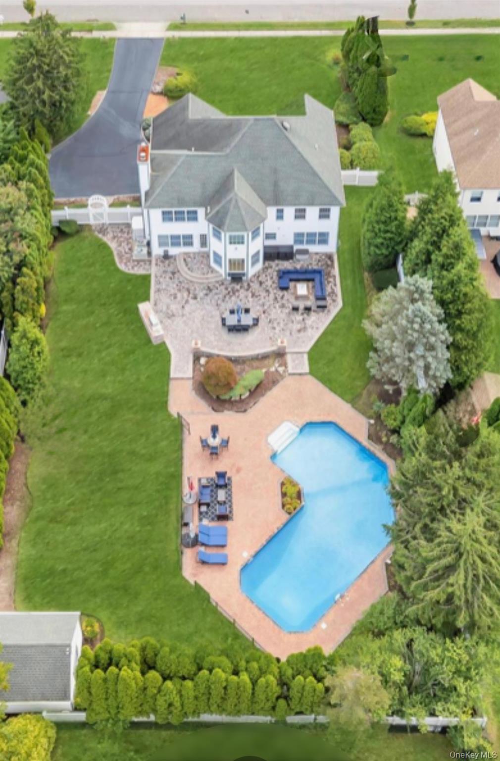 150 Hayrick Lane