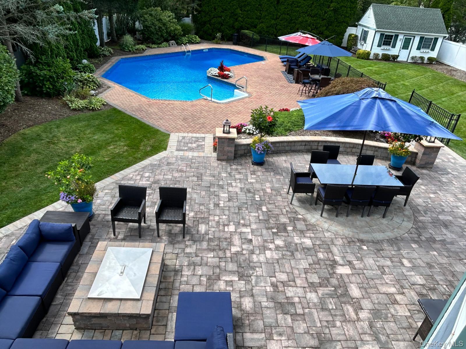 150 Hayrick Lane