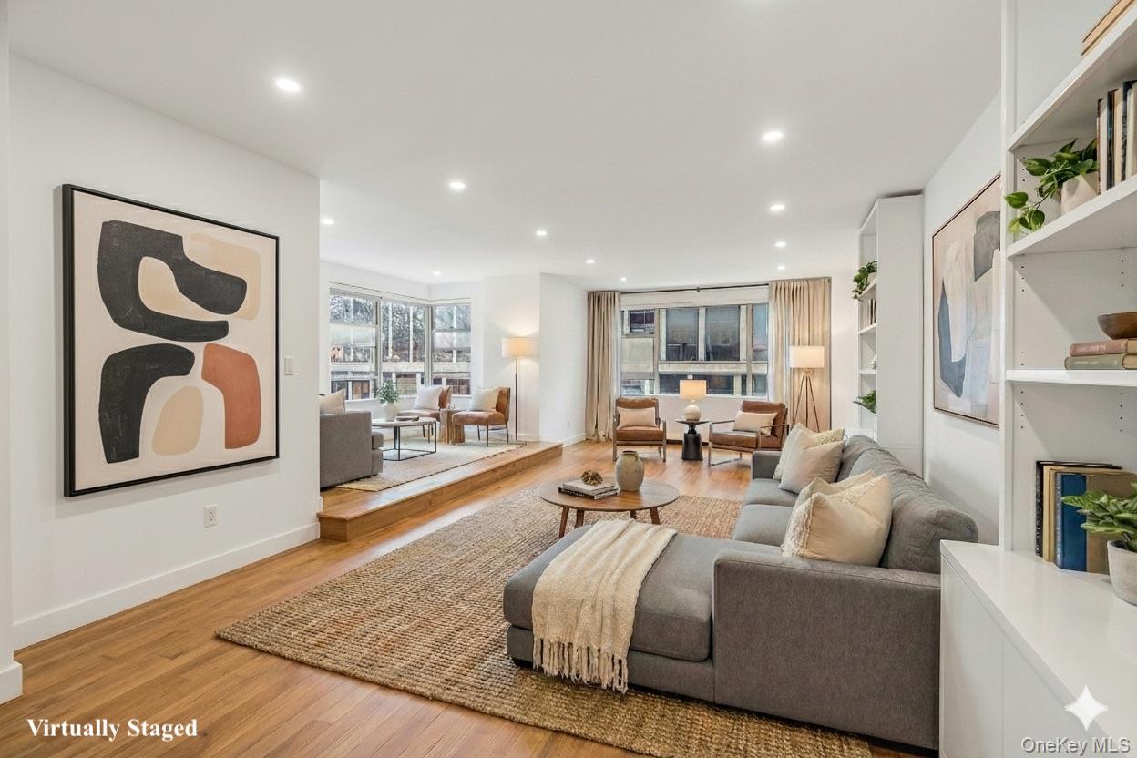 77 W 55th Street 17B