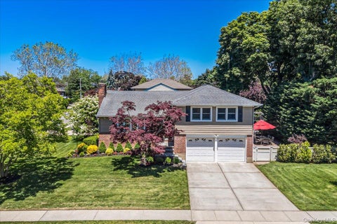 Photo of 21 Lydia Lane, Garden City, NY 11530 (MLS # 1005227)