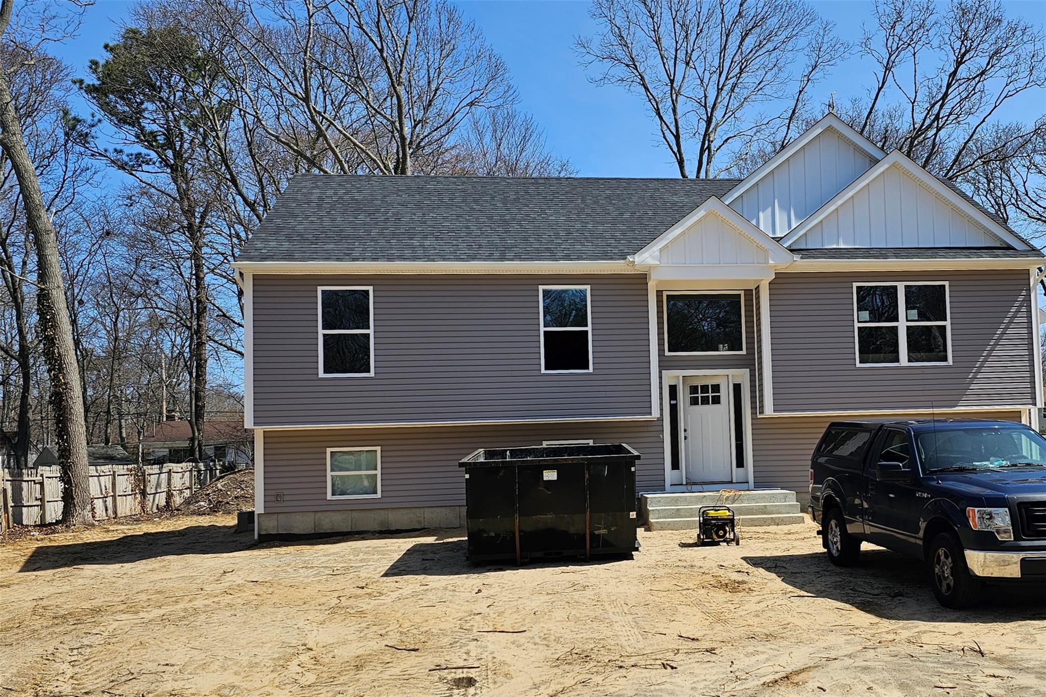 61 Margaret Drive, Coram, New York image 1