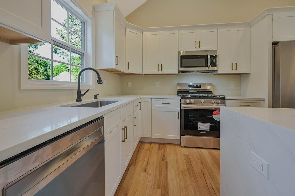 61 Margaret Drive, Coram, New York image 5