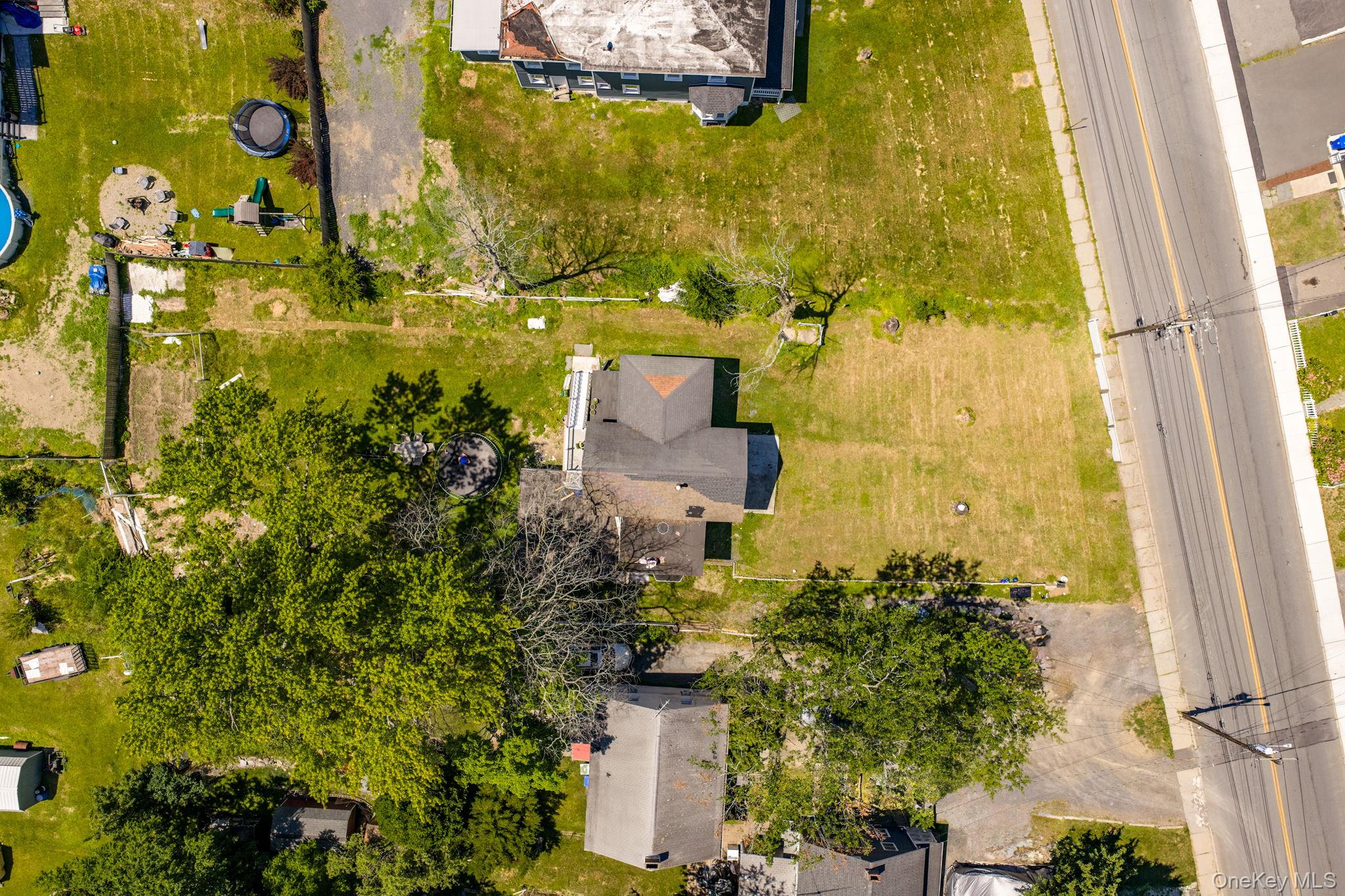 37 Monhagen Avenue