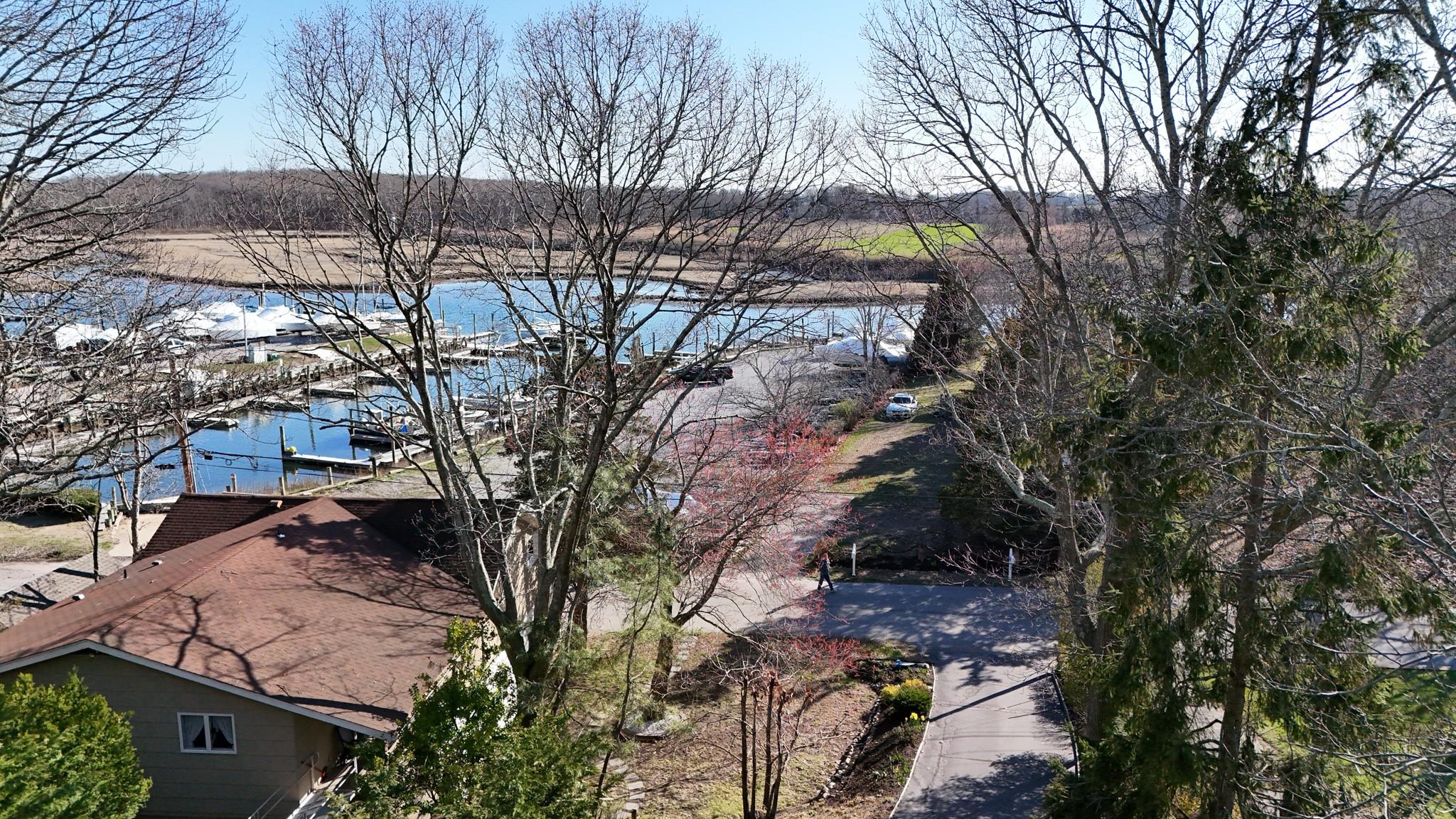 2775 W Creek Avenue, Cutchogue, New York image 5