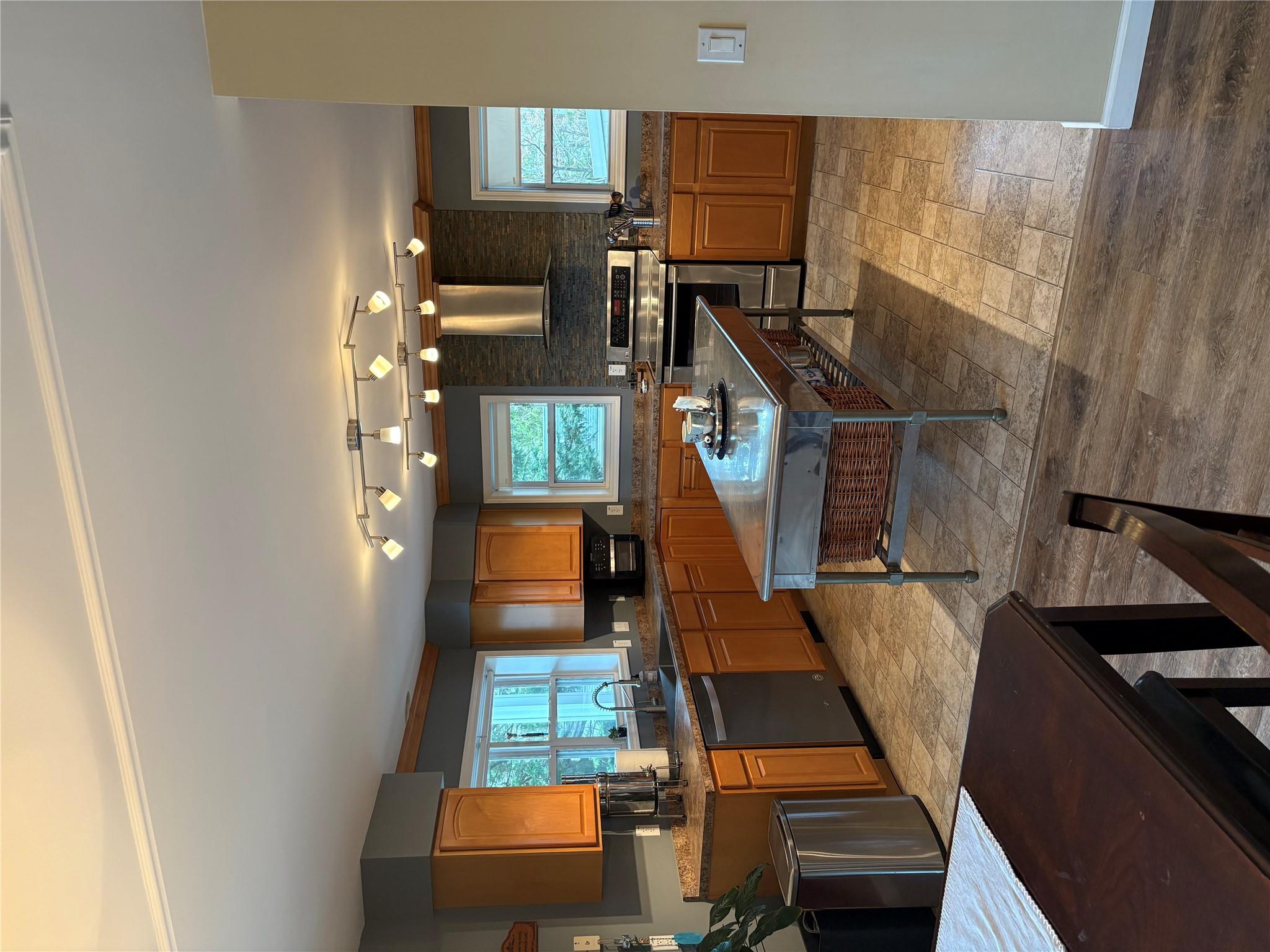 2775 W Creek Avenue, Cutchogue, New York image 13