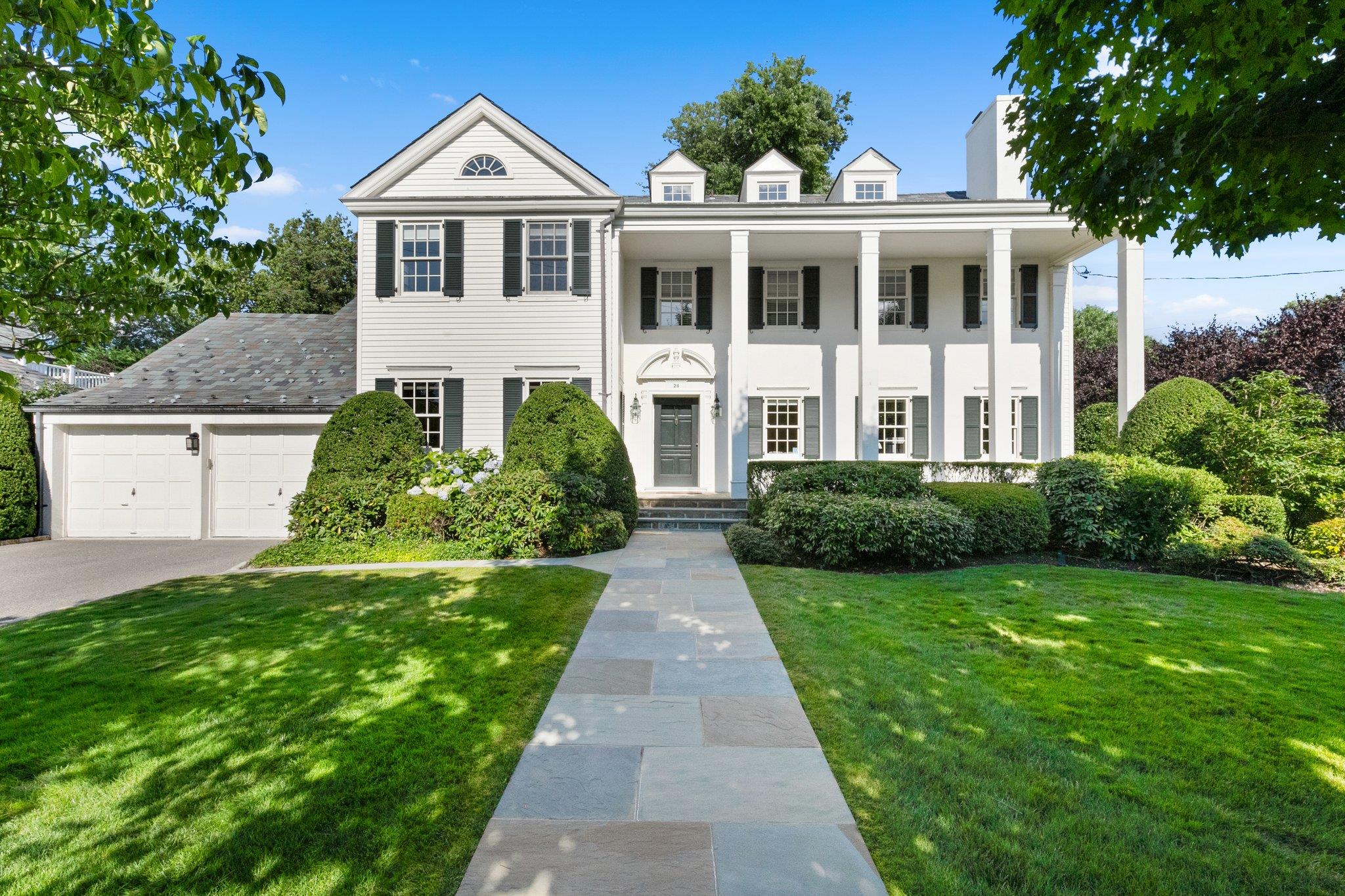 Sunnybrae Place, Bronxville, New York - 5 Bedrooms  
5 Bathrooms - 