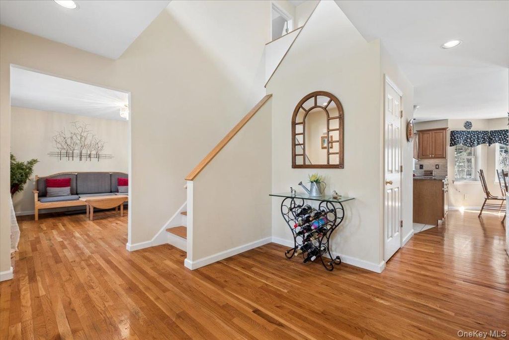 Photo of 64 Oscawana Heights Road, Putnam Valley, NY 10579 (MLS # 987561)