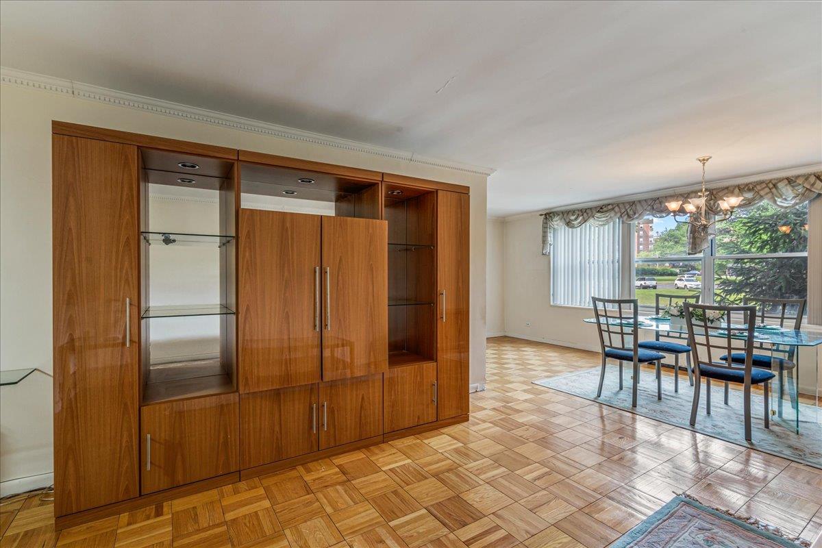 211-40 18TH Avenue 1J