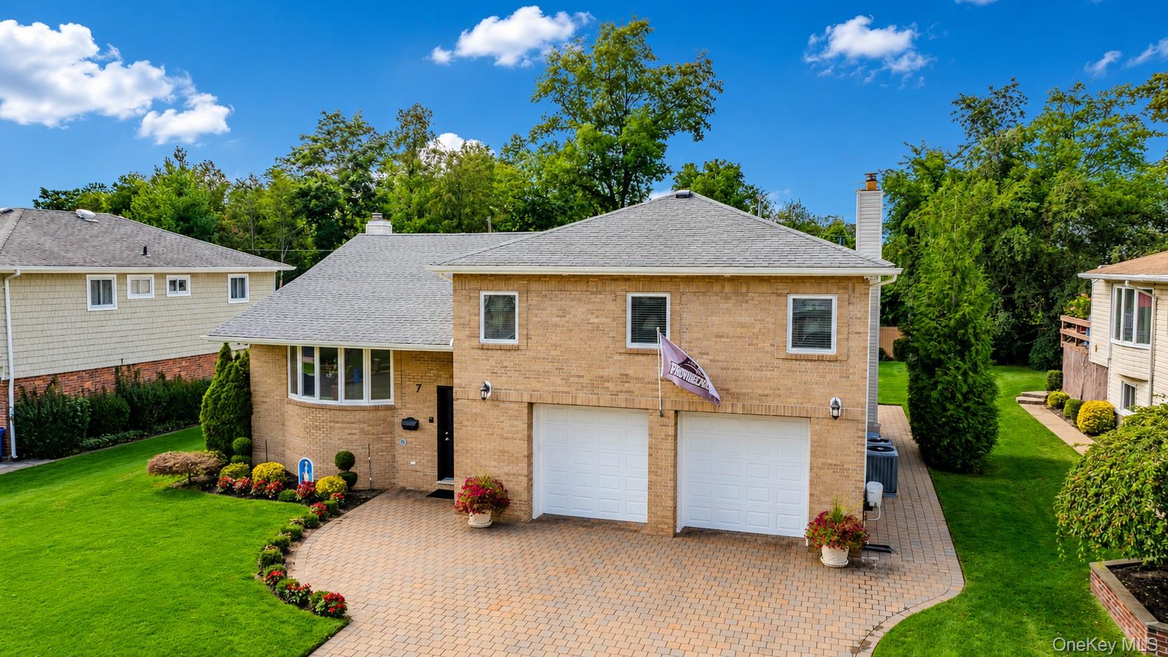 7 Monterey Drive