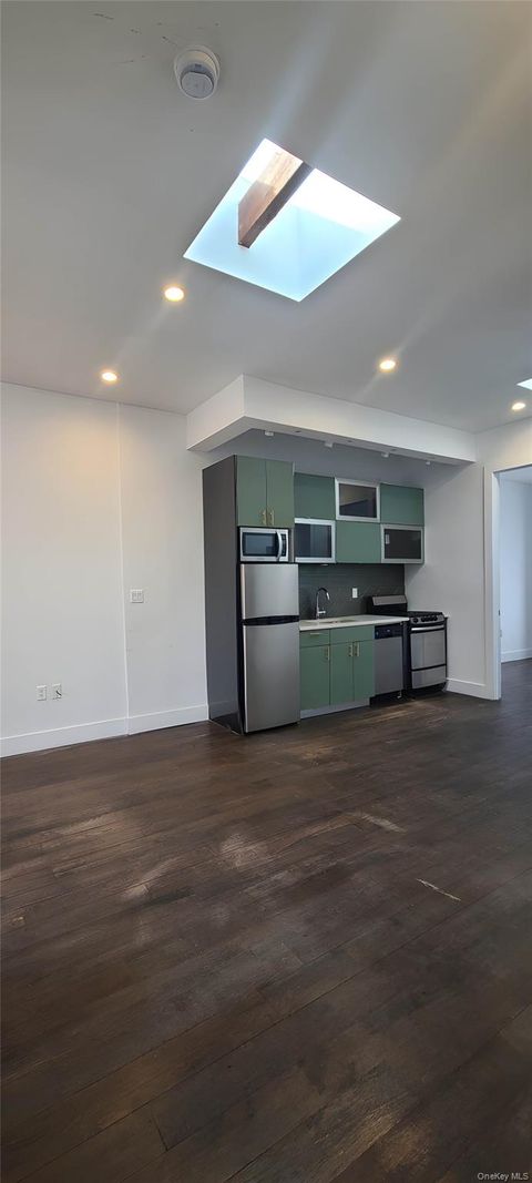 Photo of 548 Howard Avenue #2L, Brooklyn, NY 11233 (MLS # 968164)