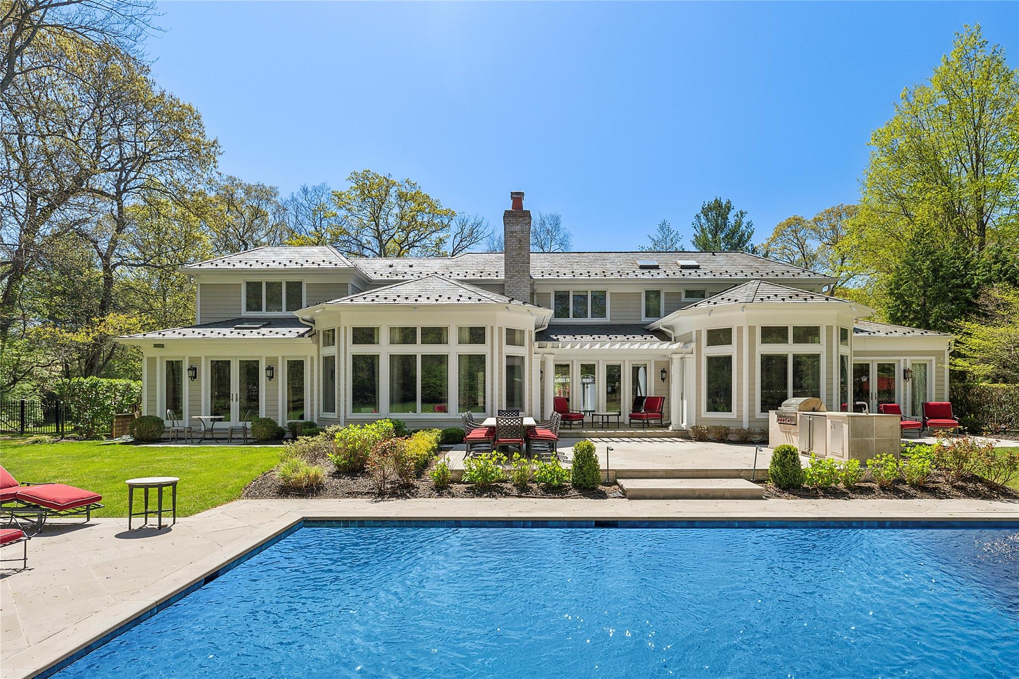 10 Evans Drive