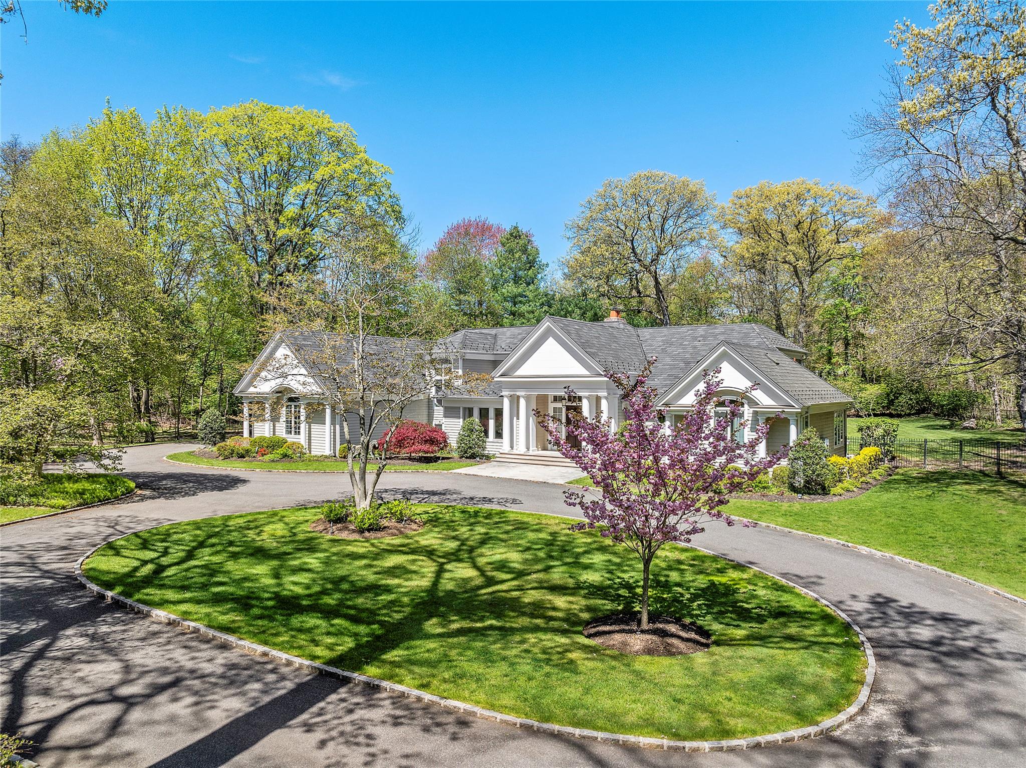 10 Evans Drive