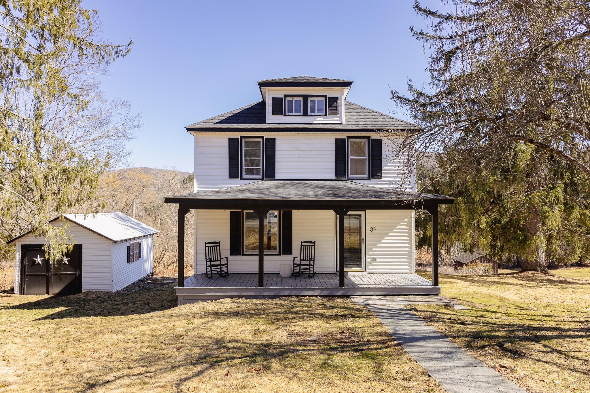 39 Dubois Street, Livingston Manor, New York image 1