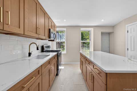 Multifamily For Sale - 1330 Dean Street<br/> Brooklyn, NY 11216