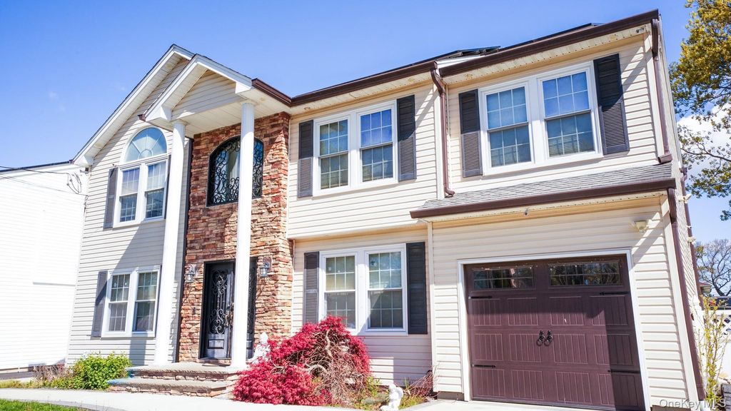 Photo of 65 Williams Avenue, Amityville, NY 11701 (MLS # 996343)