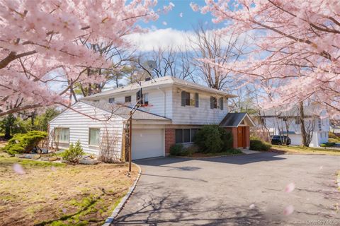 71 Horace Harding Boulevard Great Neck NY 11020