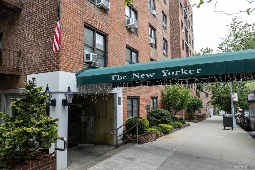 Photo of 103-25 68th Avenue #7L, Forest Hills, NY 11375 (MLS # 1000616)