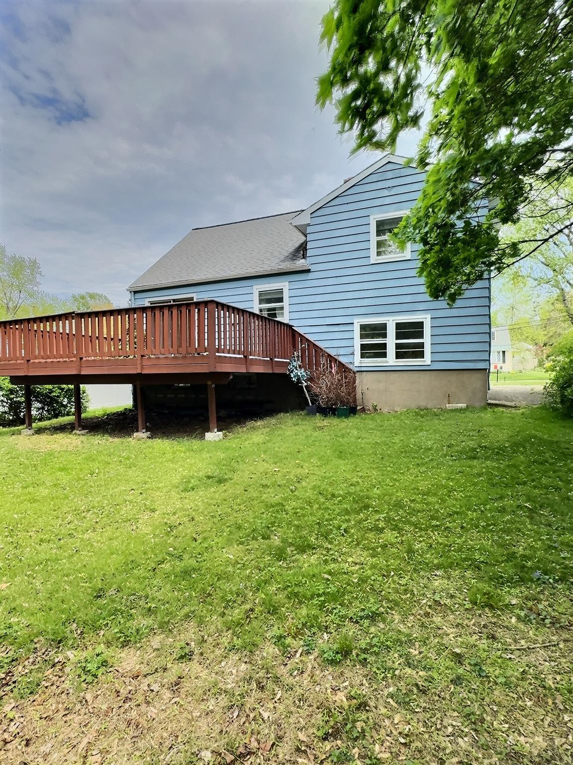 176 Quaspeck Boulevard, Valley Cottage, New York image 10