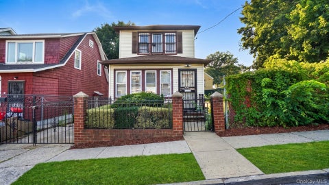 Homes For Sale - 6 Johnson Street<br/> Westchester County, Mount Vernon, NY 10550