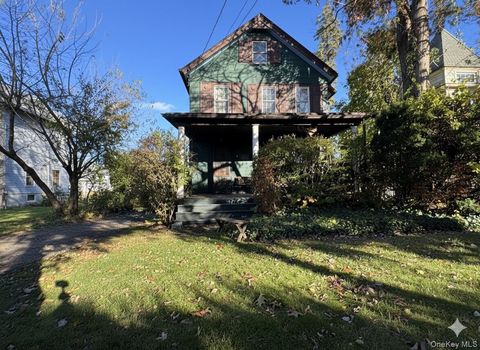 Photo of 42 Chestnut Street, Glen Cove, NY 11542 (MLS # 932878)