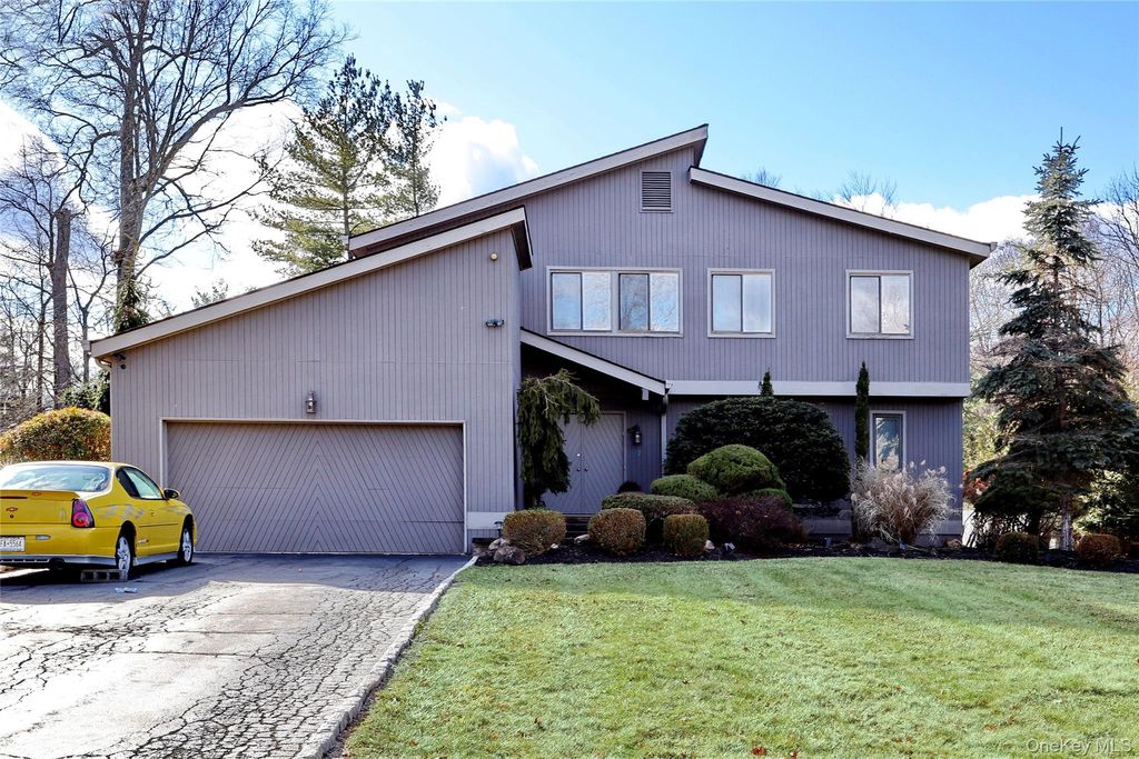 Photo of 7 Pecan Valley Drive, New City, NY 10956 (MLS # 943038)