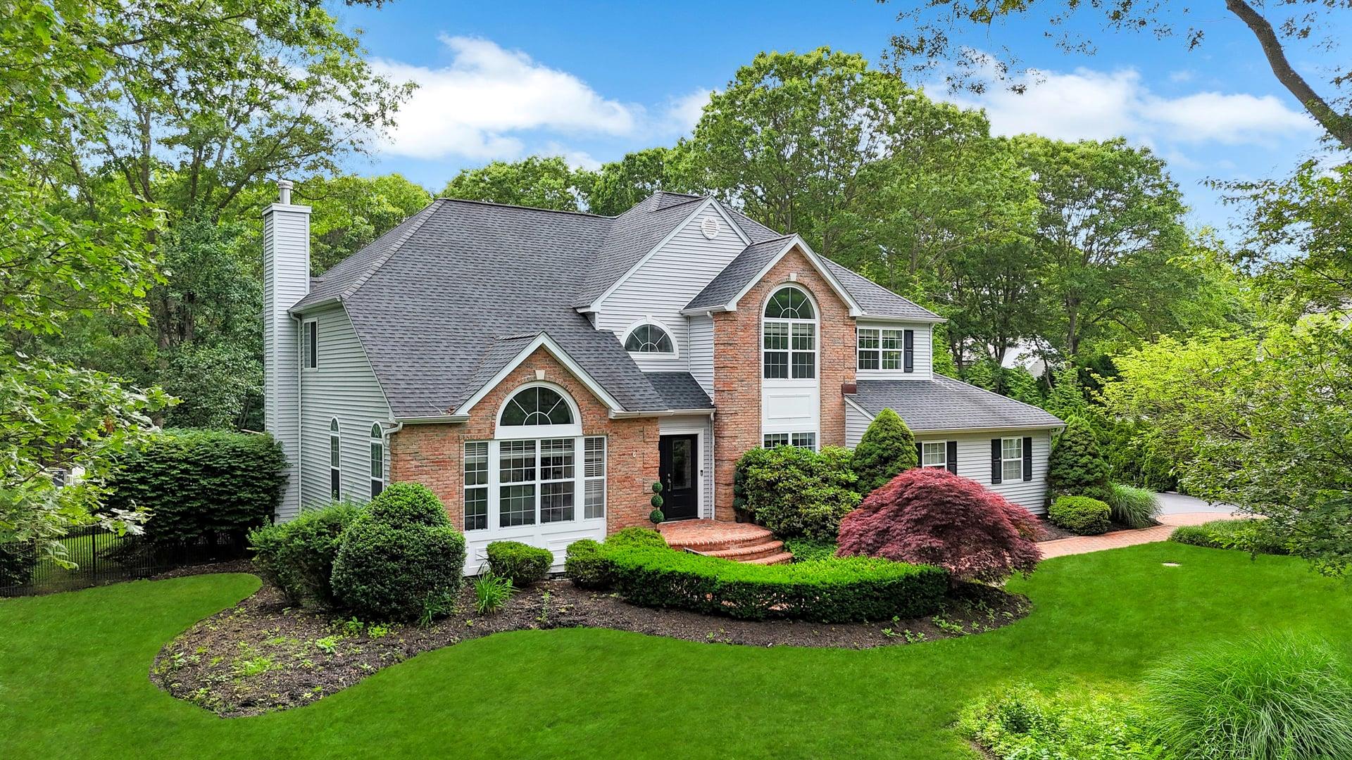 Property for Sale at Scotch Pine Lane, East Setauket, Hamptons, NY - Bedrooms: 5 
Bathrooms: 4  - $1,288,000