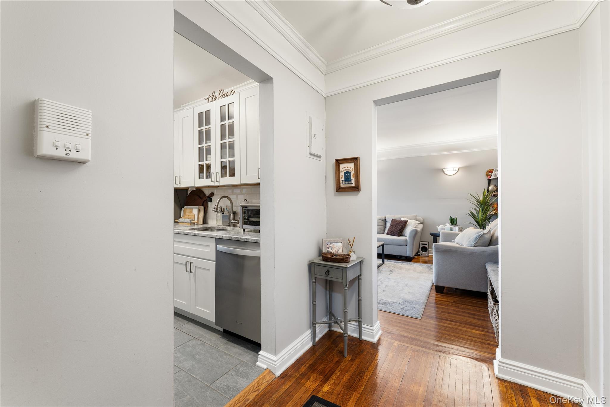 472 Gramatan Avenue Bldg 6, Unit BB4