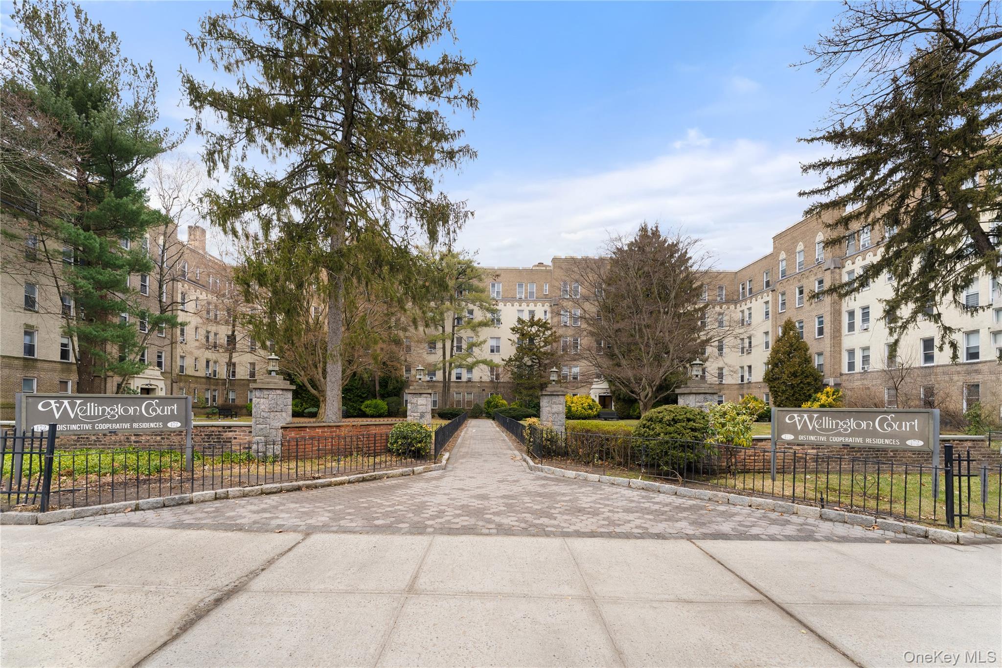 472 Gramatan Avenue Bldg 6, Unit BB4