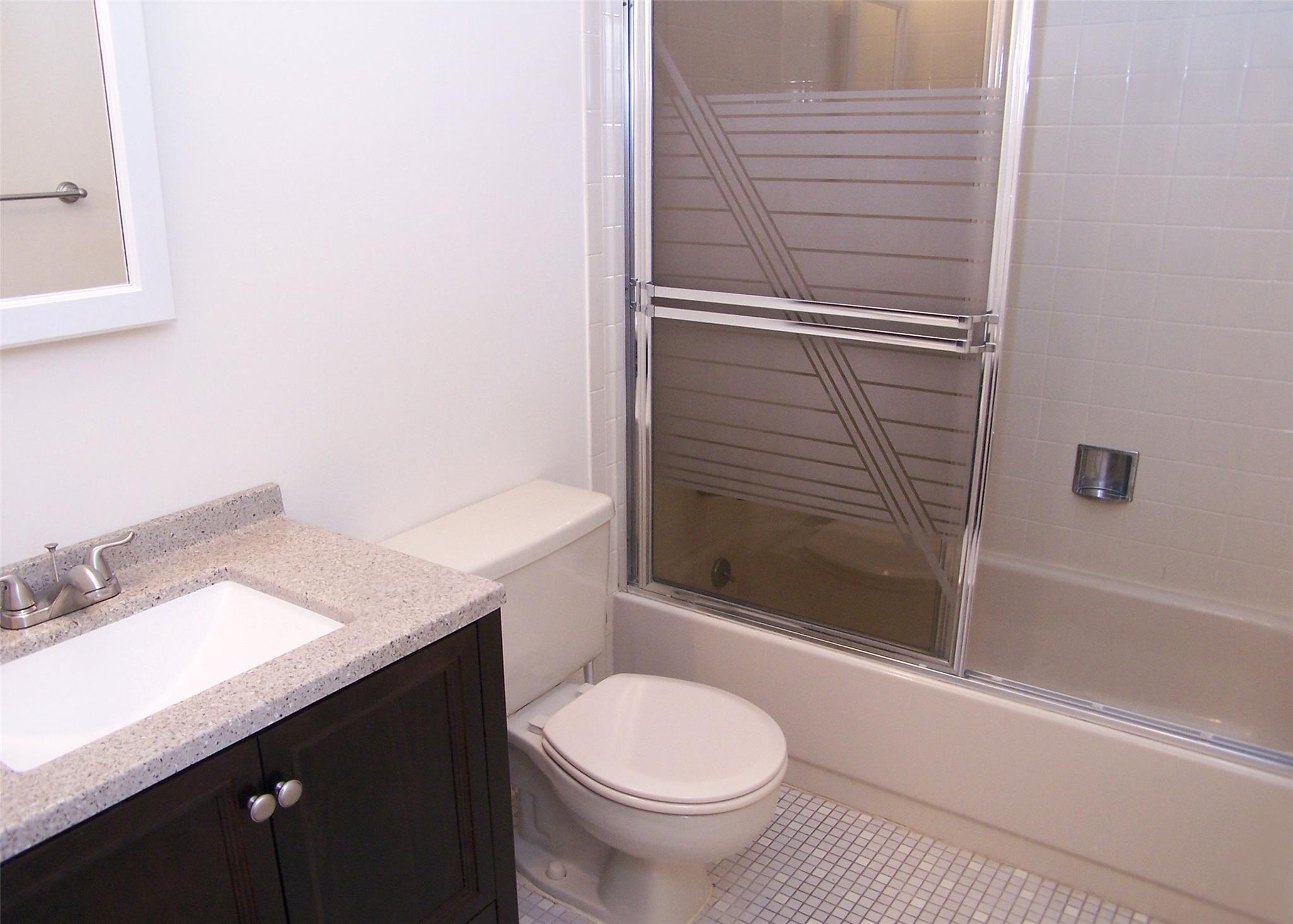 12 Woodmont Court, Holtsville, New York image 10