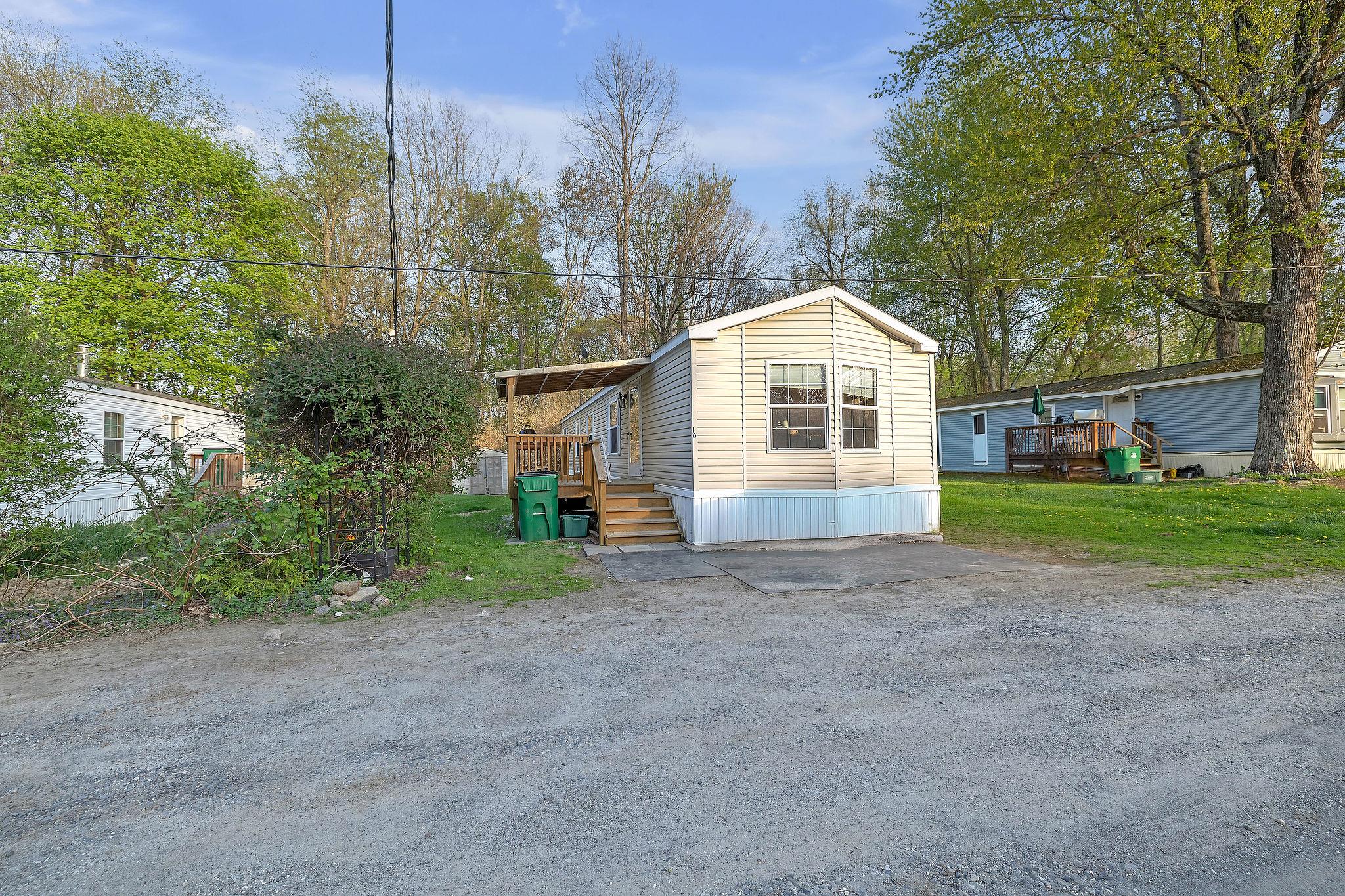 10 Fords Lane, Poughquag, New York image 3