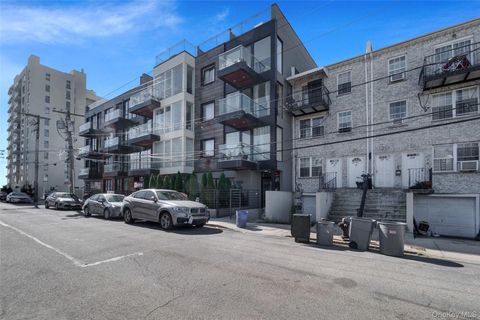 163 Beach 96th Street 2D Rockaway Beach NY 11693
