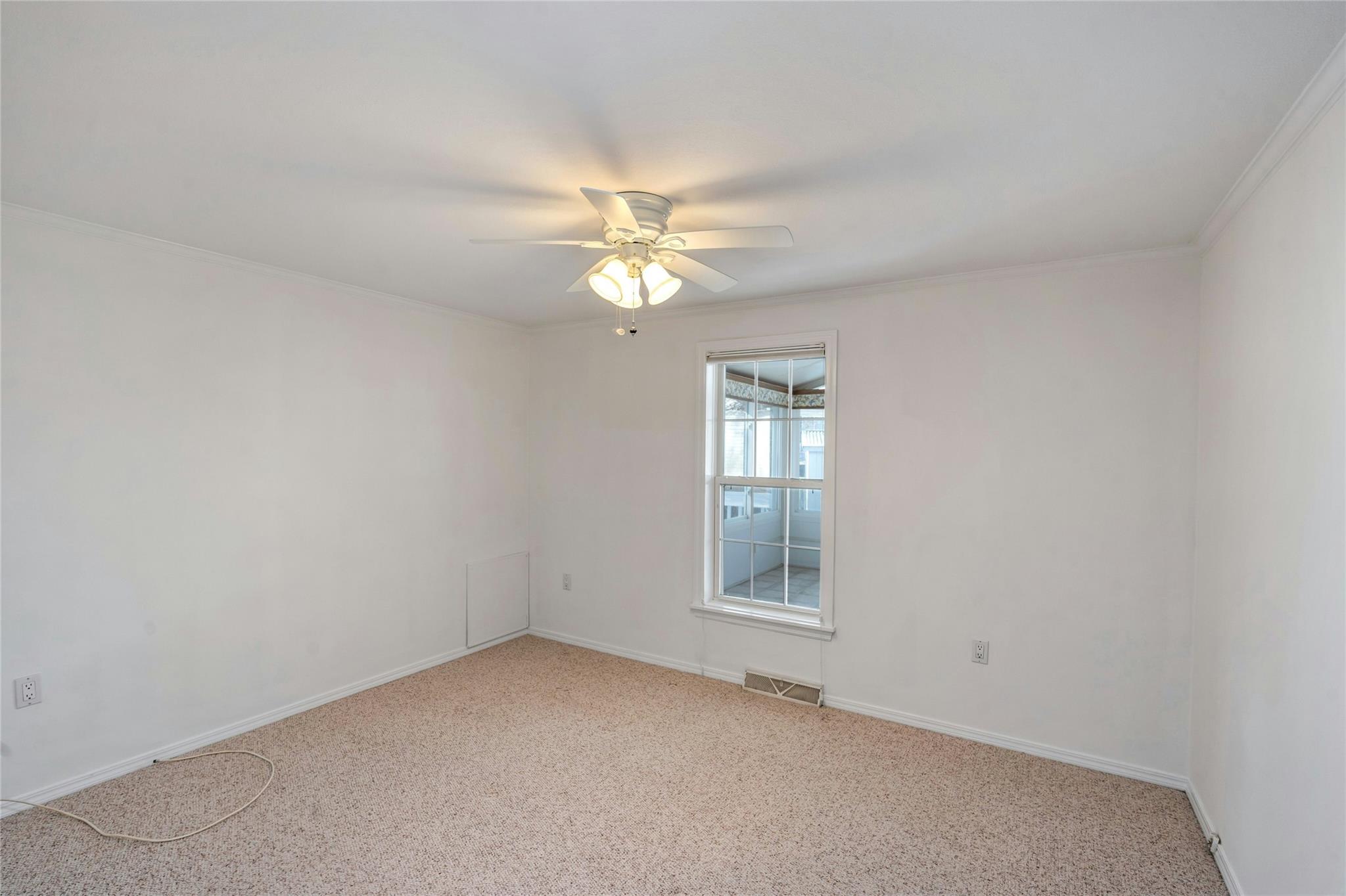 1407 W Middle Road #88, Calverton, New York image 12
