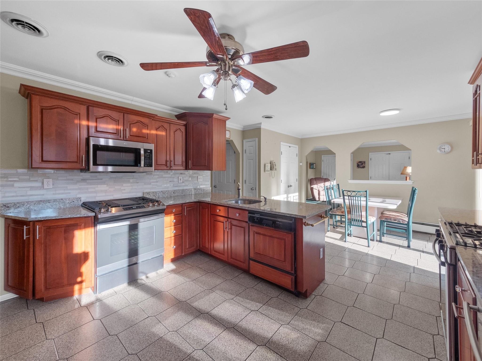 11 Balanchine Court, Airmont, New York image 22