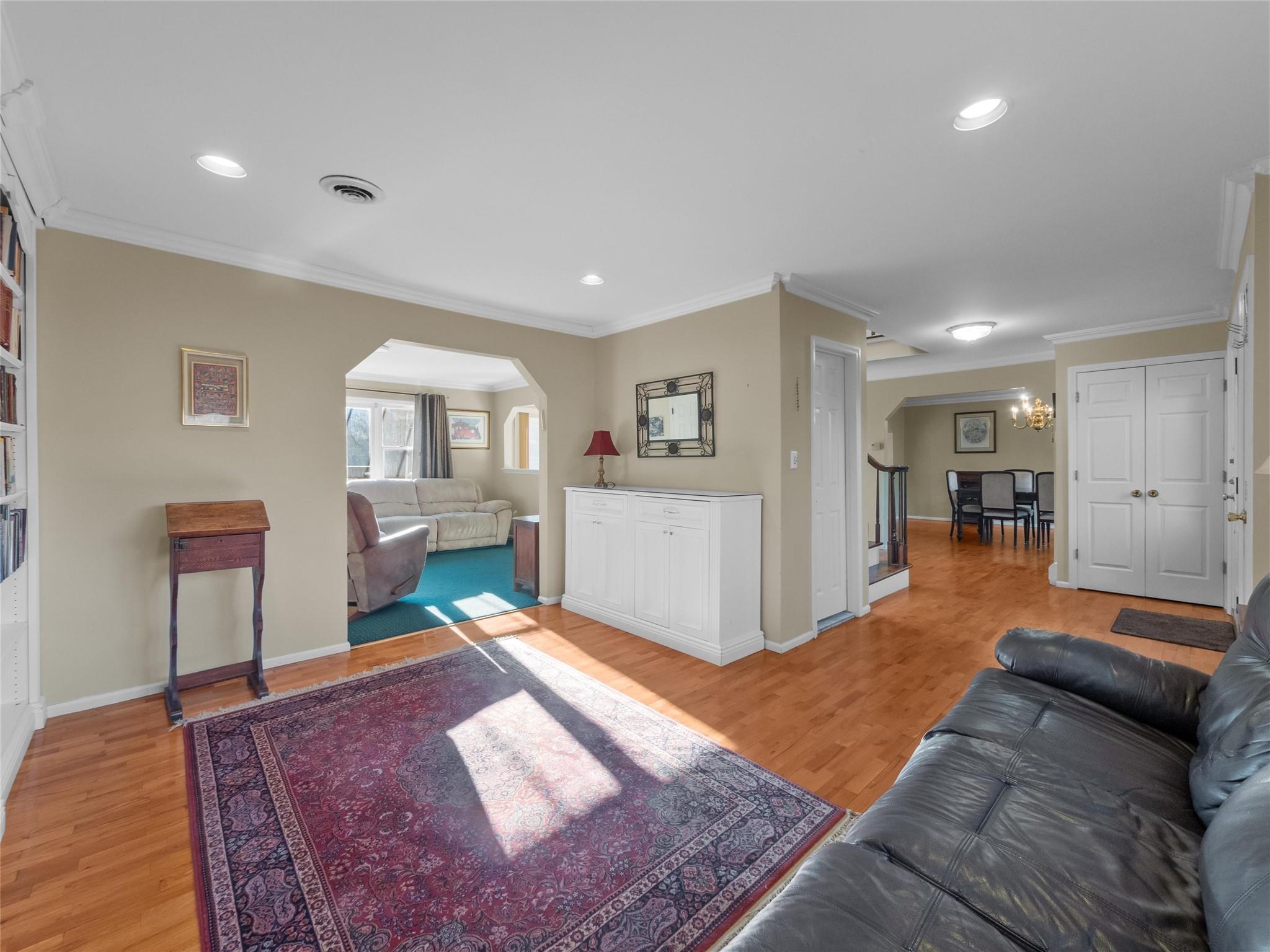 11 Balanchine Court, Airmont, New York image 13