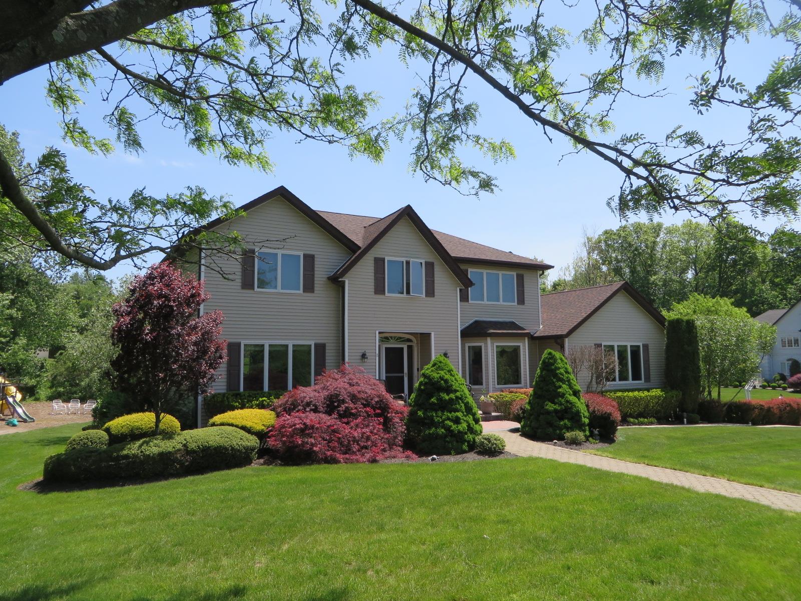 11 Balanchine Court, Airmont, New York image 1