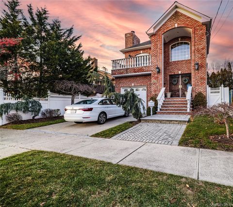 8611 165th Avenue Howard Beach NY 11414