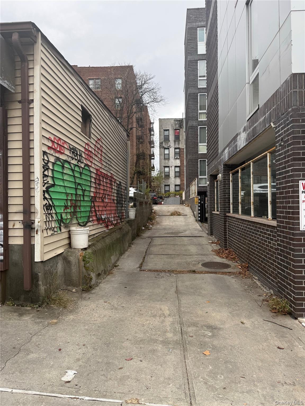 34-08 & 34-10 Union Street