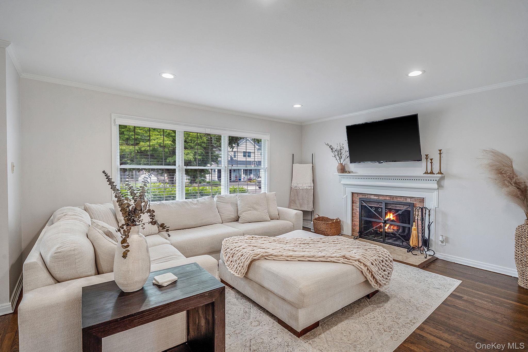 3438 Ella Road