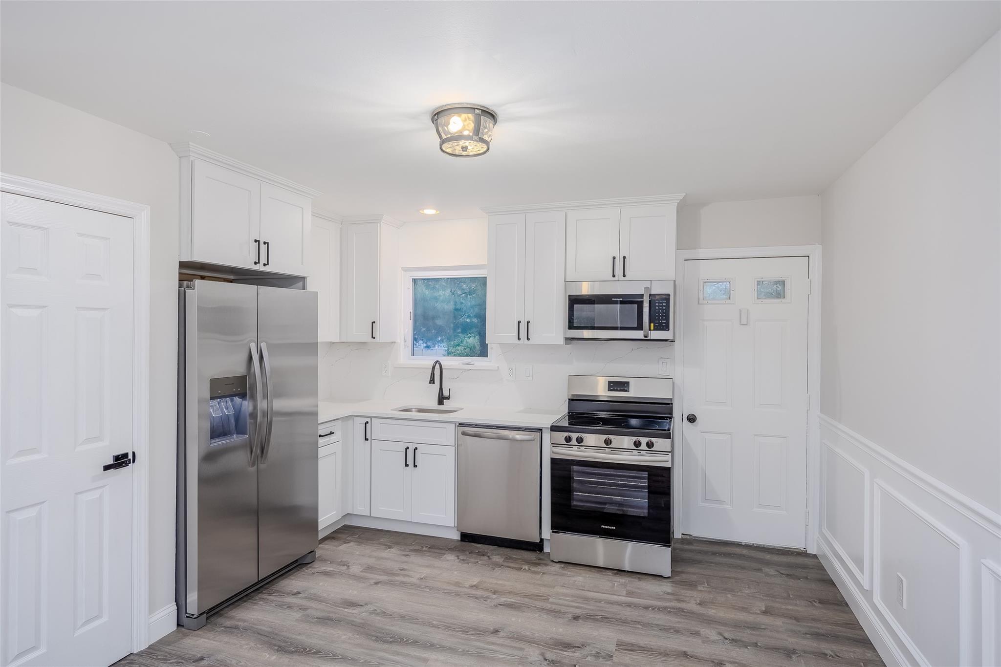 59 Burney Boulevard, Mastic, New York image 12