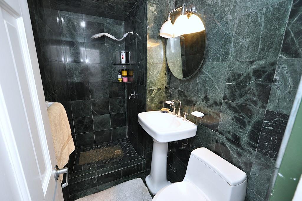 Scarsdale, New York 10583, United States, 2 Bedrooms Bedrooms, ,2 BathroomsBathrooms,Residential,Pending,115263