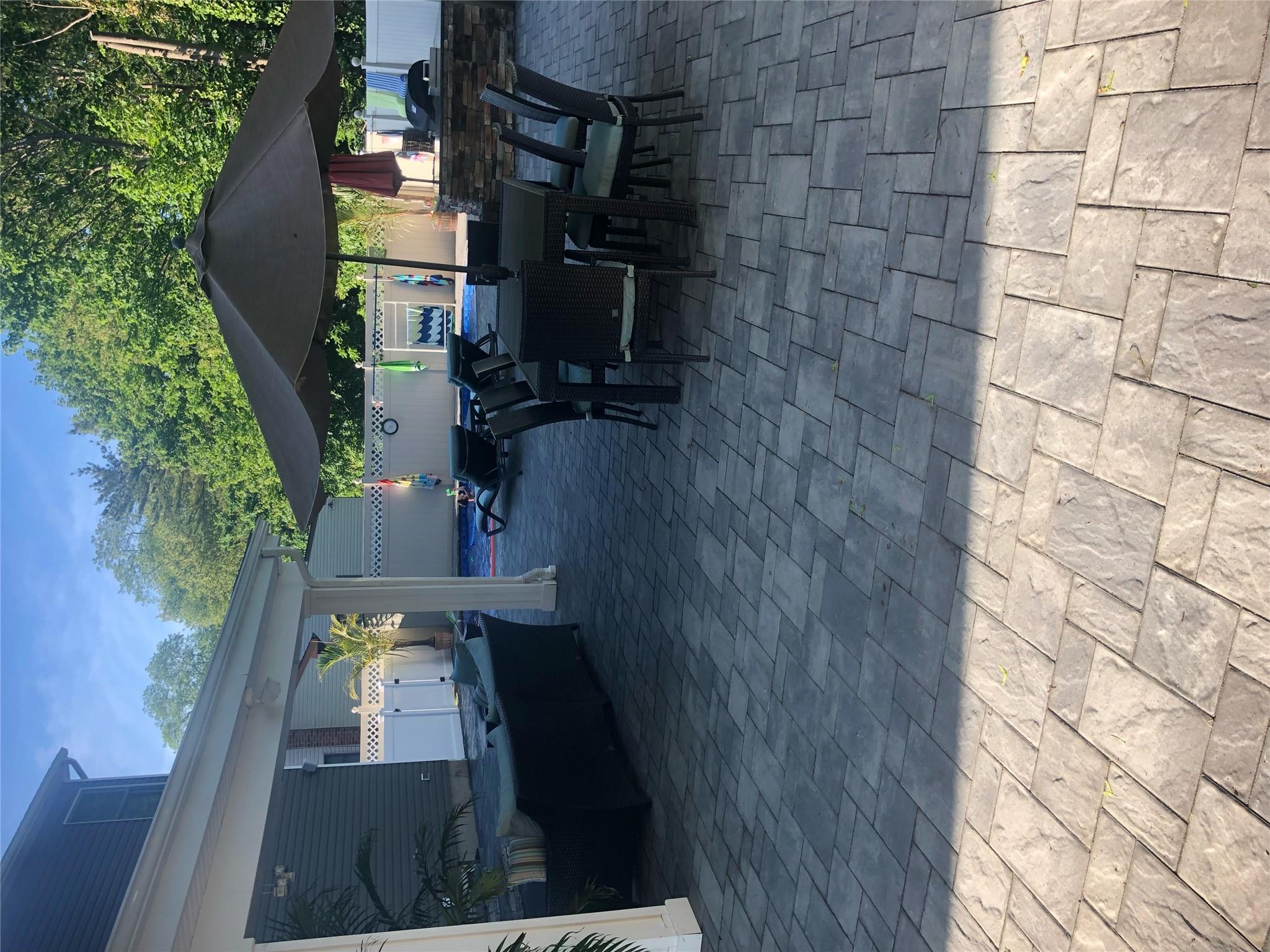 52 S Windhorst Avenue, Bethpage, New York image 38