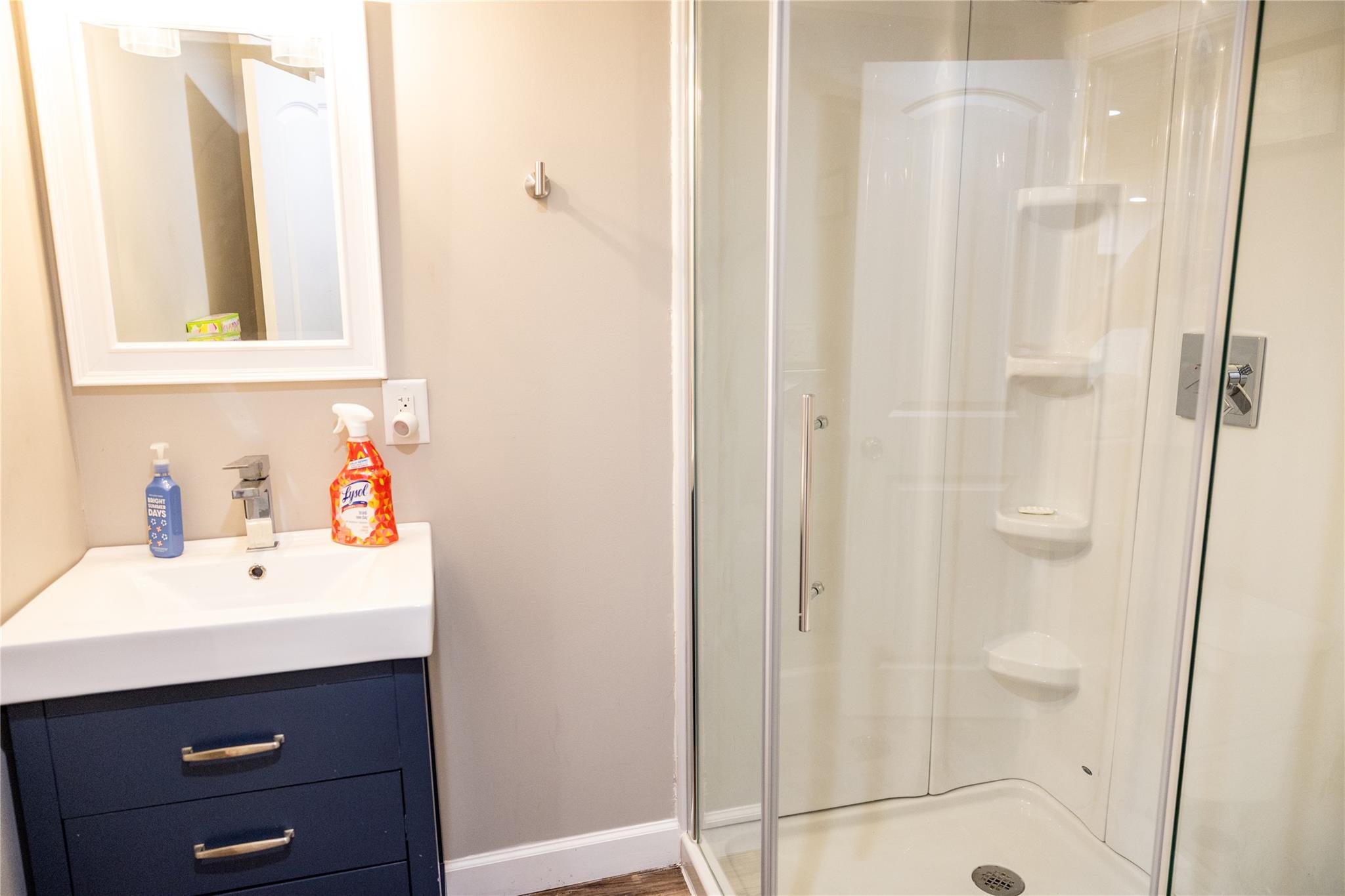 52 S Windhorst Avenue, Bethpage, New York image 26