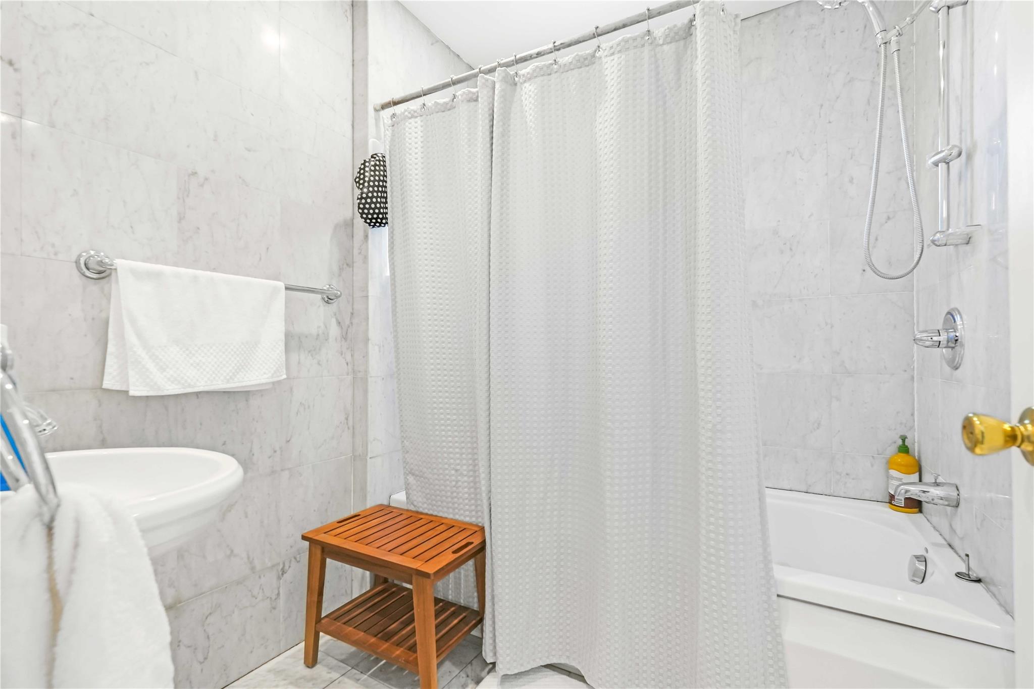 225-35 106th Avenue, Queens Village, New York image 13