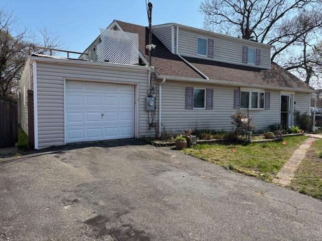 2 Copiague Place, Copiague, New York image 37