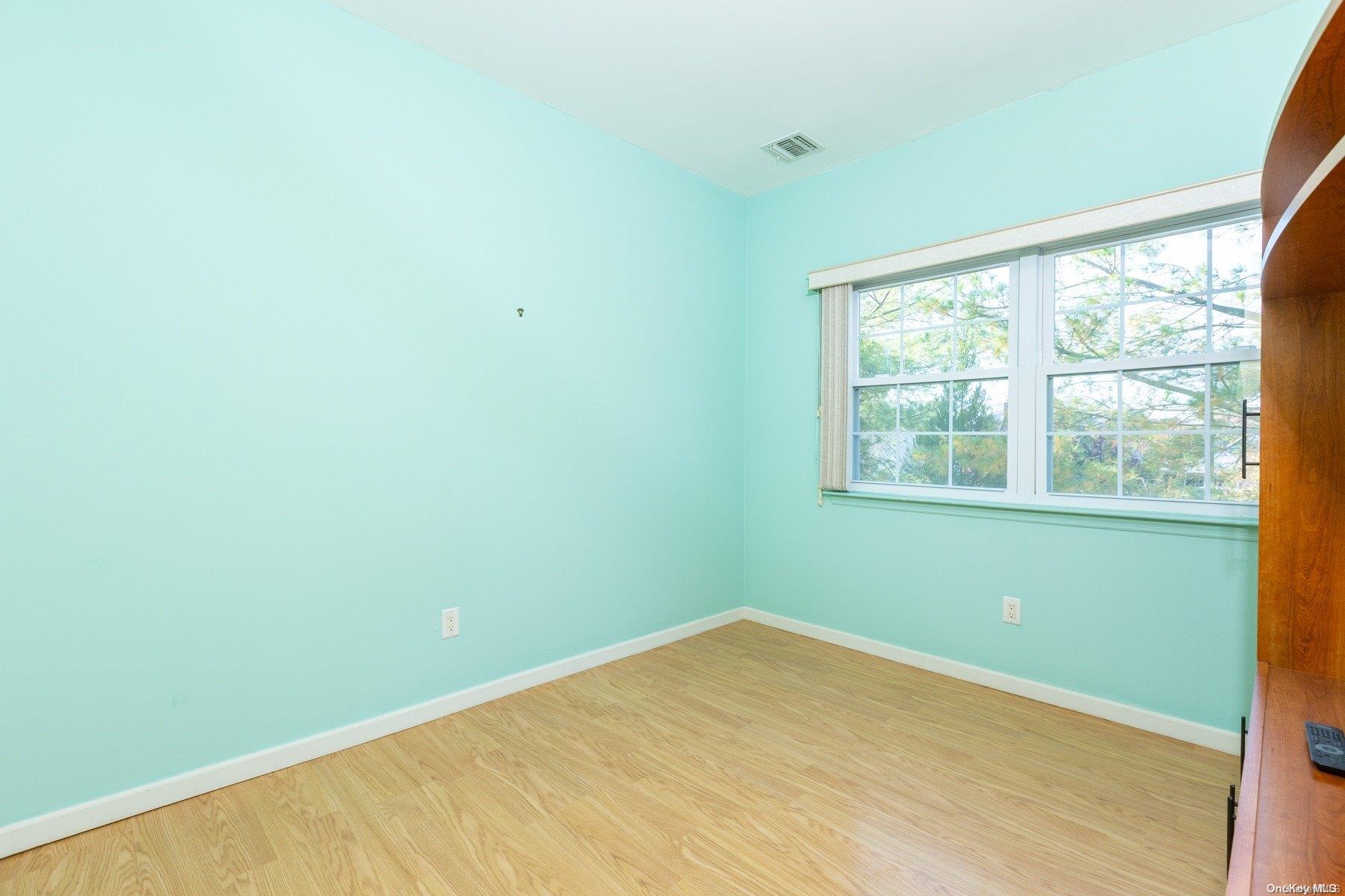 606 Narragansett Villas Drive #606, Lindenhurst, New York image 14